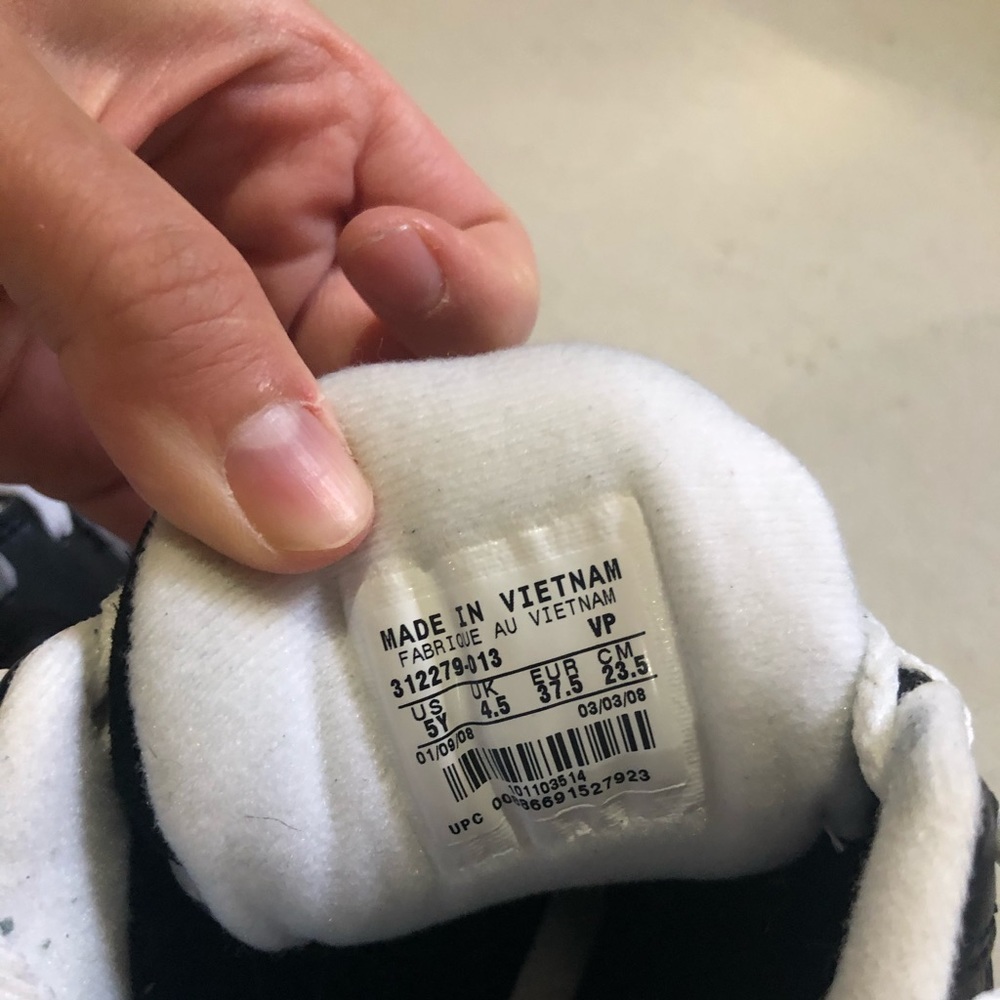 Nike Sneakers - Picture 5 of 5